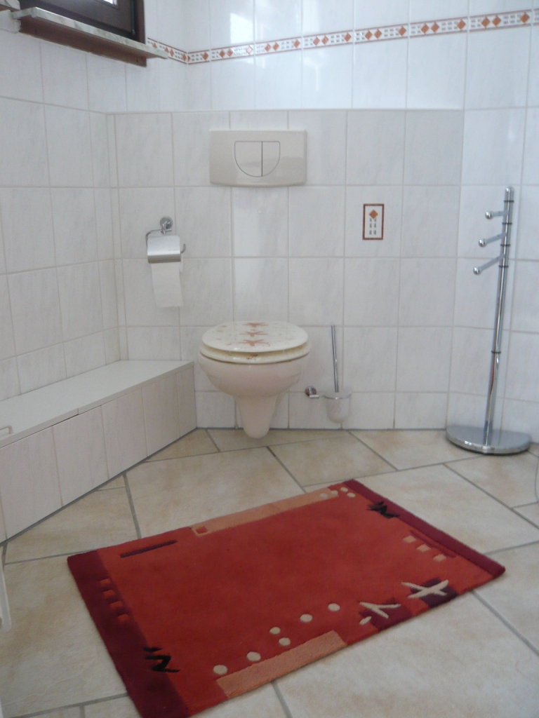 modernes Badezimmer